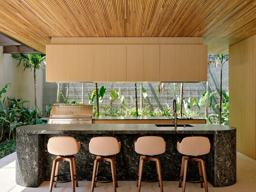 Lego House / Fernanda Marques Arquitetos Associados - Interior Photography, Wood, Kitchen, Countertop, Chair