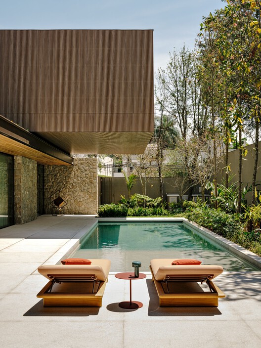 Lego House / Fernanda Marques Arquitetos Associados - Exterior Photography, Wood, Courtyard, Patio