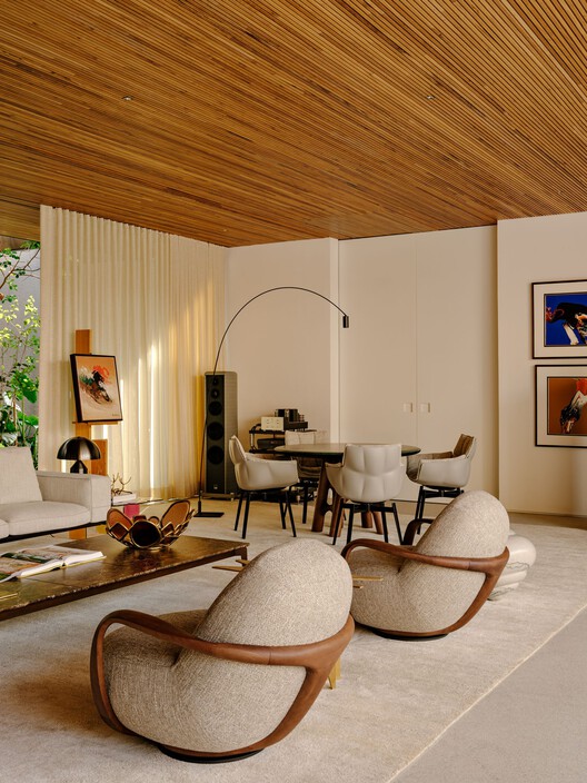 Lego House / Fernanda Marques Arquitetos Associados - Interior Photography, Living Room, Wood, Lighting, Chair