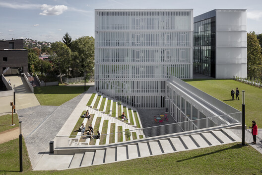 Budapest Architecture City Guide: 15 Projects Tracing a Capital Built on Layers Budapest Architecture City Guide: 15 Projects Tracing a Capital Built on Layers - Image 9 of 21