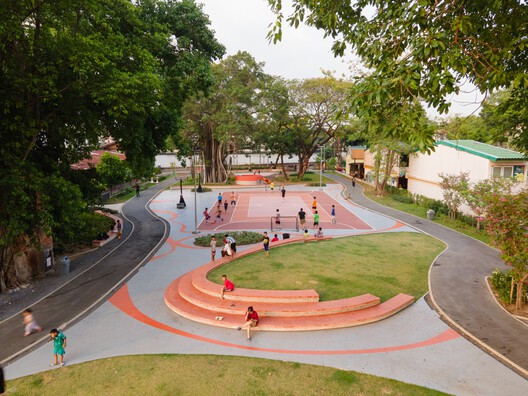 Heat as a Design Partner: Trees, Soil, and Wind Corridors as Cooling Infrastructure Heat as a Design Partner: Trees, Soil, and Wind Corridors as Cooling Infrastructure - Image 13 of 23