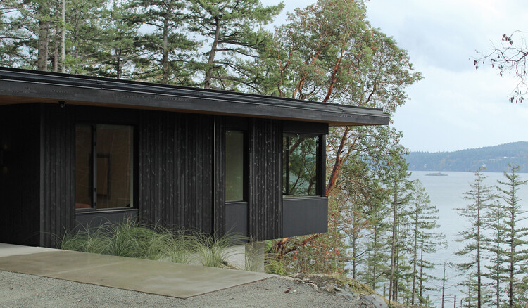 Hilltop House  / W O V E N Architecture and Design - Exterior Photography, Houses