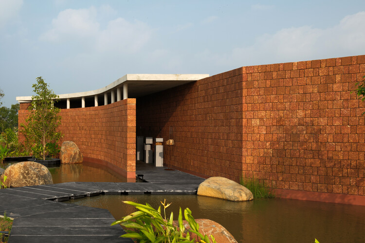 Four Walls Pavilion / Studio Mango - More Images