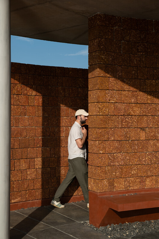 Four Walls Pavilion / Studio Mango Four Walls Pavilion / Studio Mango - Exterior Photography, Brick