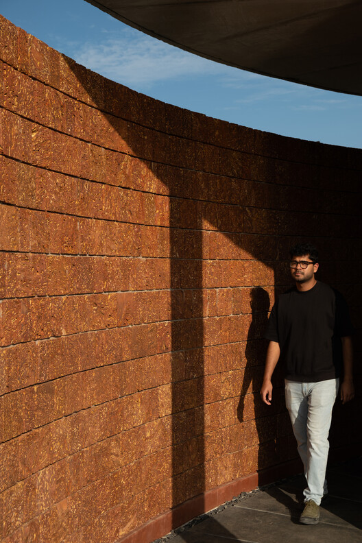 Four Walls Pavilion / Studio Mango Four Walls Pavilion / Studio Mango - Exterior Photography, Brick