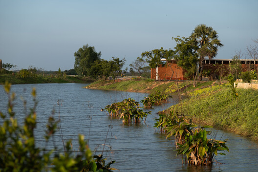 Four Walls Pavilion / Studio Mango Four Walls Pavilion / Studio Mango - Exterior Photography, Waterfront