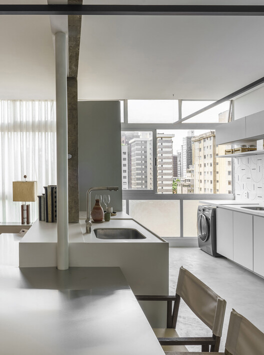 EA Apartment / Piacesi Arquitetos Associados EA Apartment / Piacesi Arquitetos Associados - Interior Photography, Kitchen, Lighting, Countertop, Sink, Chair
