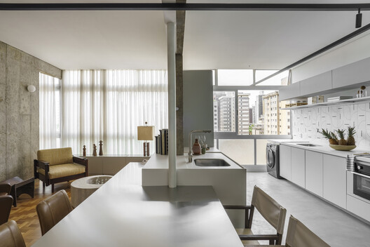 EA Apartment / Piacesi Arquitetos Associados EA Apartment / Piacesi Arquitetos Associados - Interior Photography, Kitchen, Countertop, Chair, Sink