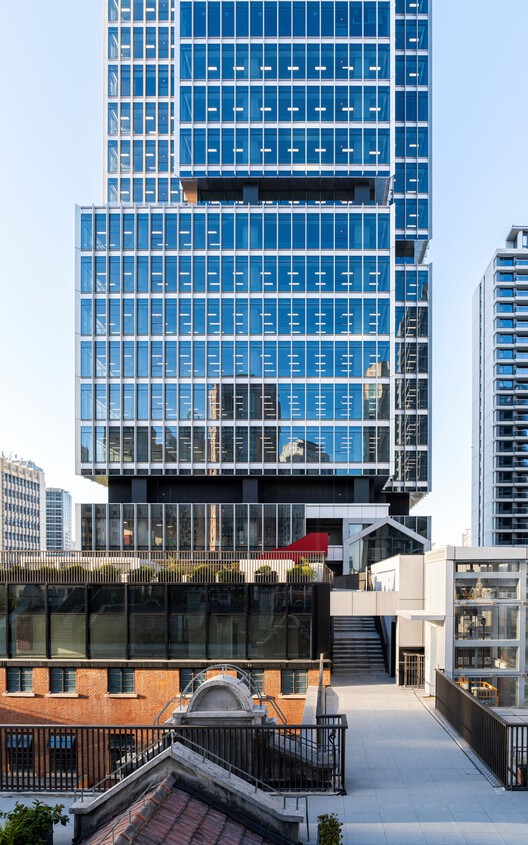 Jing'An Investment Center / Nikken Sekkei - Exterior Photography, Facade