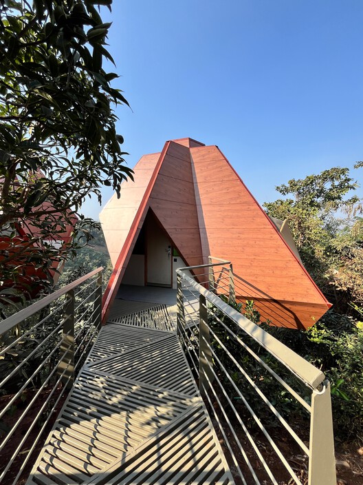 Jugnoo Cabin / PMA madhushala Jugnoo Cabin / PMA madhushala - Image 6 of 17