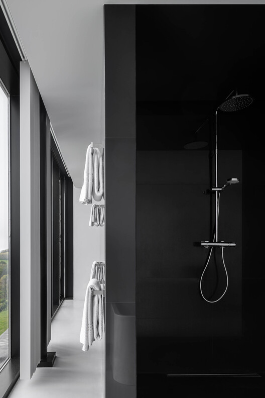 AW House / Sal Arquitetos - Image 13 of 40
