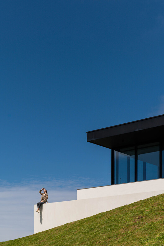 AW House / Sal Arquitetos - Image 9 of 40