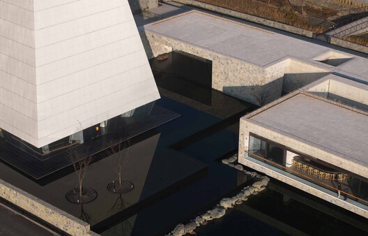 YunTuo Distillery / OLI Architecture YunTuo Distillery / OLI Architecture - Interior Photography, Glass