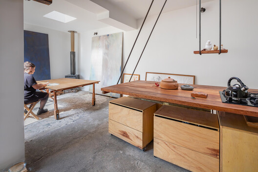 The House of the Maywas / La Cabina de la Curiosidad - Interior Photography, Wood, Table, Lighting, Chair