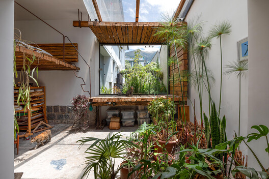 The House of the Maywas / La Cabina de la Curiosidad - Interior Photography, Wood, Beam