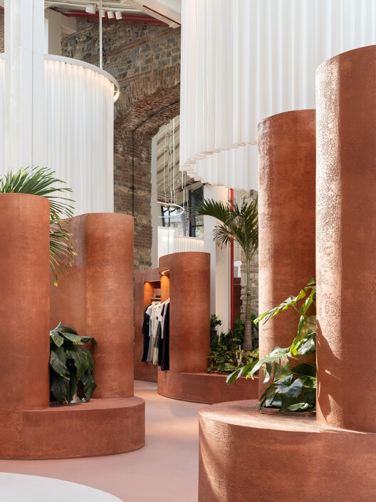 Beymen Tersane / OMA Beymen Tersane / OMA - Interior Photography, Column