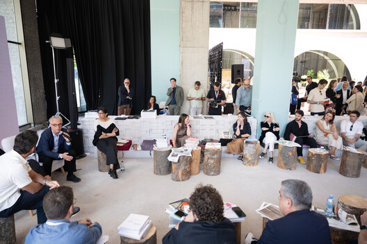 Go East: What Tirana's Bread & Heart Festival Reveals About Architecture and Landscape Go East: What Tirana's Bread & Heart Festival Reveals About Architecture and Landscape - Image 14 of 48