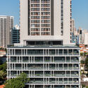 Dynamic Pinheiros - Edifício Corporativo / Königsberger Vannucchi Arquitetos Associados - Fotografia de Exterior, Edifícios De Escritórios
