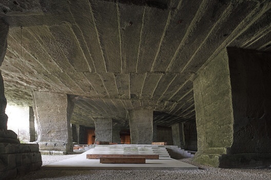 From Quarry to Countertop: Tracing the Origins of Natural Stone in Architecture - Image 17 of 19