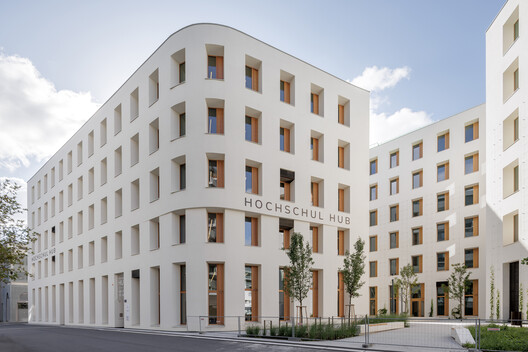 2226 Robin Seestadt Office Building / Baumschlager Eberle Architekten - Image 1 of 14