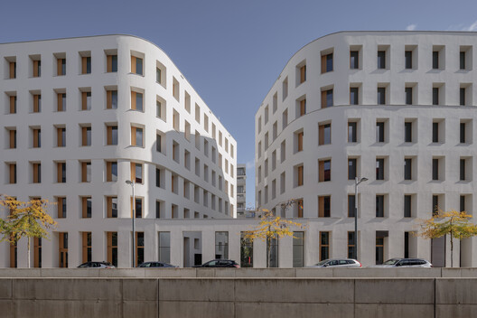2226 Robin Seestadt Office Building / Baumschlager Eberle Architekten - Exterior Photography, Concrete