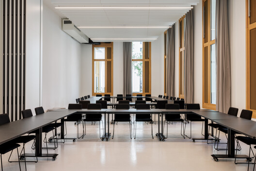 2226 Robin Seestadt Office Building / Baumschlager Eberle Architekten - Interior Photography, Dining room, Wood, Chair, Glass