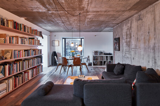 The Architecture of Mold: What Buildings Cannot Control The Architecture of Mold: What Buildings Cannot Control - Image 8 of 22
