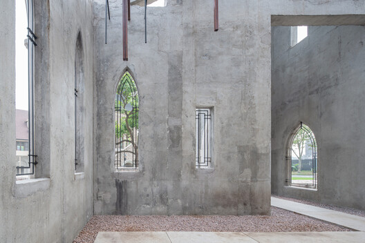 The Architecture of Mold: What Buildings Cannot Control The Architecture of Mold: What Buildings Cannot Control - Image 19 of 22