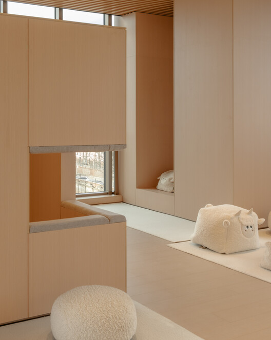 Beijing Foresky Community Center / PLAT ASIA - Interior Photography, Bedroom, Wood