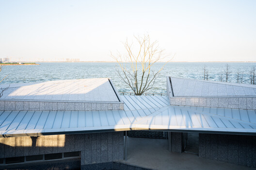Clustered Rocks Court & Floating Leaf Pavilion / Atelier Z+ Clustered Rocks Court & Floating Leaf Pavilion / Atelier Z+ - Image 20 of 48