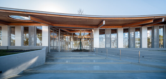Clustered Rocks Court & Floating Leaf Pavilion / Atelier Z+ Clustered Rocks Court & Floating Leaf Pavilion / Atelier Z+ - Exterior Photography, Wood, Column