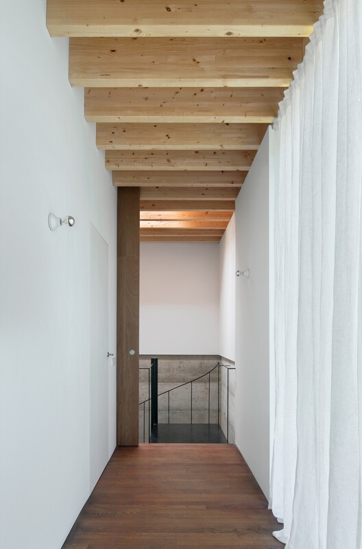 Casa 144º / Jaime Prous Architects Casa 144º / Jaime Prous Architects - Image 14 of 25