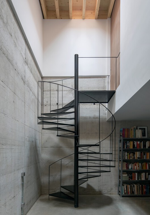 Casa 144º / Jaime Prous Architects Casa 144º / Jaime Prous Architects - Interior Photography, Stairs, Handrail