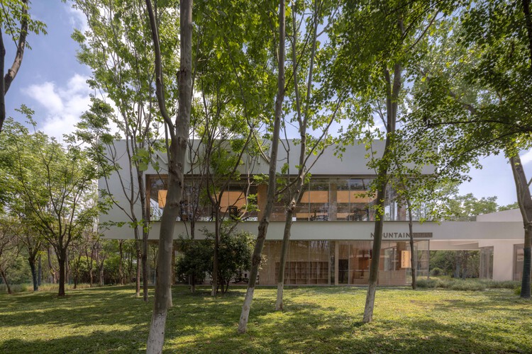 China Resources Wuhan Optics Valley Runjing Park Commercial Renewal / Dachuan Design + WTD Weitu Design - Exterior Photography