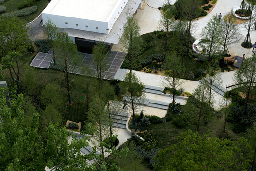 China Resources Wuhan Optics Valley Runjing Park Commercial Renewal / Dachuan Design + WTD Weitu Design - Image 22 of 53