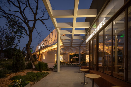 China Resources Wuhan Optics Valley Runjing Park Commercial Renewal / Dachuan Design + WTD Weitu Design - Image 9 of 53