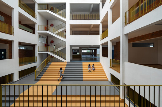 KLE School, Sankeshwar  / Shreyas Patil Architects - Image 12 of 34