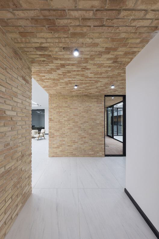 Bahār Residential Building / DIM Architecture Studio Bahār Residential Building / DIM Architecture Studio - Image 15 of 27