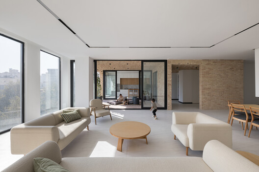 Bahār Residential Building / DIM Architecture Studio Bahār Residential Building / DIM Architecture Studio - Interior Photography, Living Room, Sofa, Chair