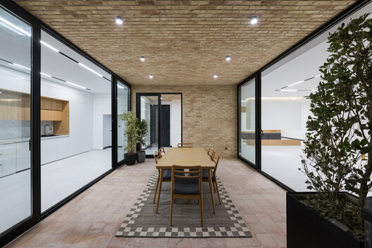 Bahār Residential Building / DIM Architecture Studio Bahār Residential Building / DIM Architecture Studio - Interior Photography, Dining room