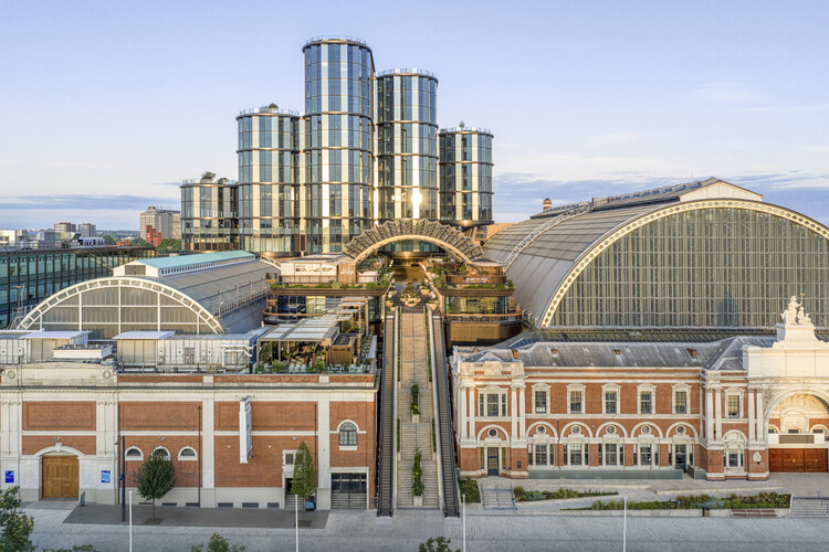 Heatherwick Studio and SPPARC Unveil First Phase of Olympia's Transformation in West London - Featured Image