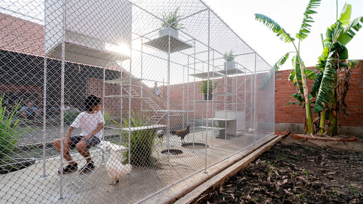 Designing for Chickens: Rethinking How Humans and Animals Share Space - Image 11 of 50