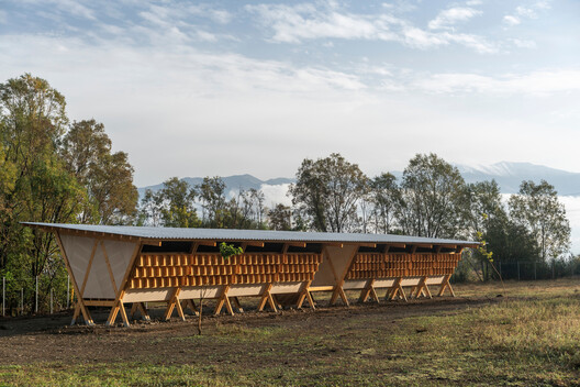 Designing for Chickens: Rethinking How Humans and Animals Share Space - Image 6 of 50