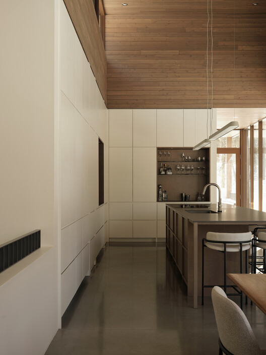 Breathe Lodge Residence / Jérôme Lapierre Architecte Breathe Lodge Residence / Jérôme Lapierre Architecte - Interior Photography, Kitchen, Wood, Lighting, Countertop, Glass