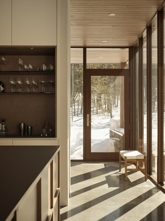Breathe Lodge Residence / Jérôme Lapierre Architecte Breathe Lodge Residence / Jérôme Lapierre Architecte - Interior Photography, Kitchen, Wood