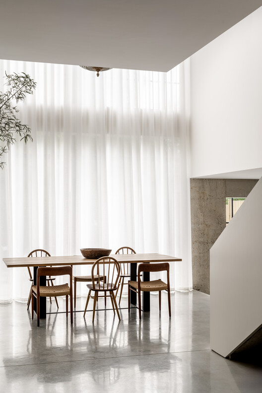 House of Panes / Matthew Giles Architects - Interior Photography, Dining room, Wood, Chair