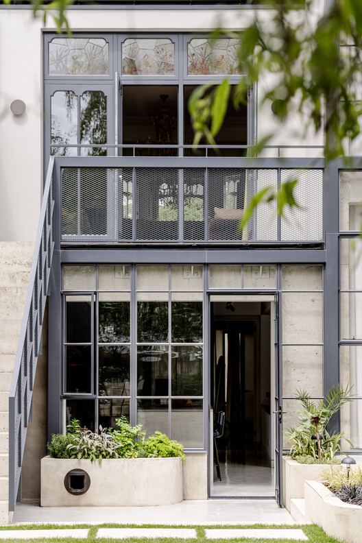 House of Panes / Matthew Giles Architects - Exterior Photography, Door, Balcony, Handrail