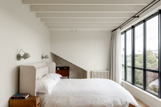 House of Panes / Matthew Giles Architects - Interior Photography, Bedroom, Bed, Wood, Lighting