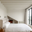 House of Panes / Matthew Giles Architects - Interior Photography, Renovation, Bedroom, Bed, Lighting