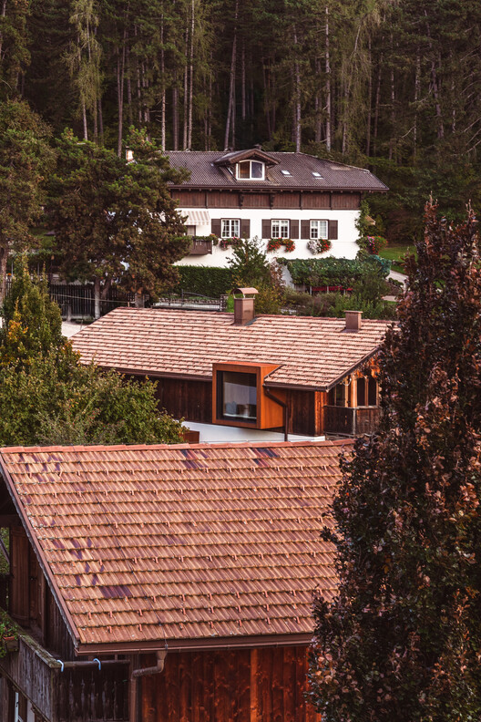 Pineta Nature Resort / MICHELE SICHER ARCHITETTO Pineta Nature Resort / MICHELE SICHER ARCHITETTO - Exterior Photography, Wood